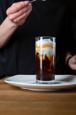 Dondurmalı buzlu kahve.