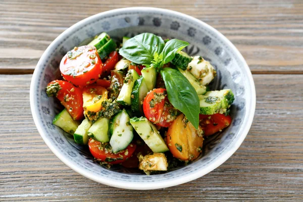 Salada de legumes de verão — Fotografia de Stock