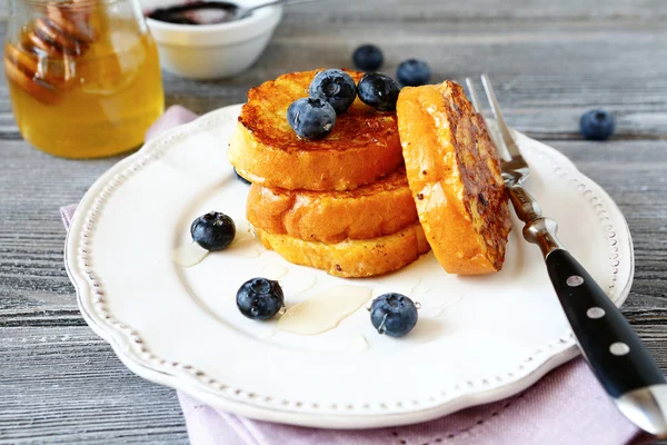 Tostadas con bayas — Foto de Stock