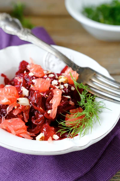 Salad with beets and greens — Stock Photo, Image