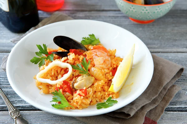 Рис с морепродуктами — стоковое фото