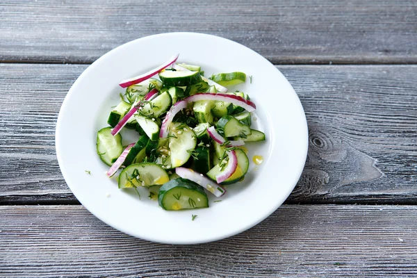 Salada com sementes de pepino e linho — Fotografia de Stock