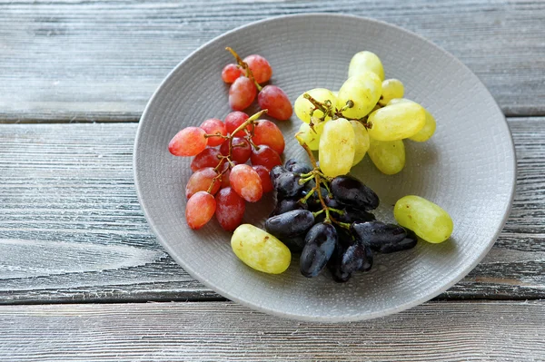 Various  grapes on a plate — Stock Photo, Image