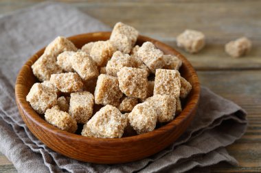 Bir kase tatlı esmer şeker