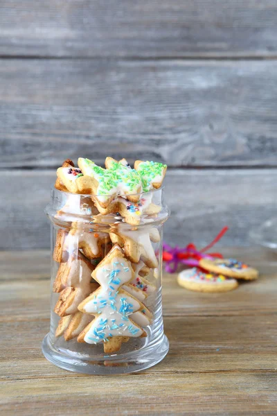 Weihnachtsplätzchen im kleinen Glas — Stockfoto