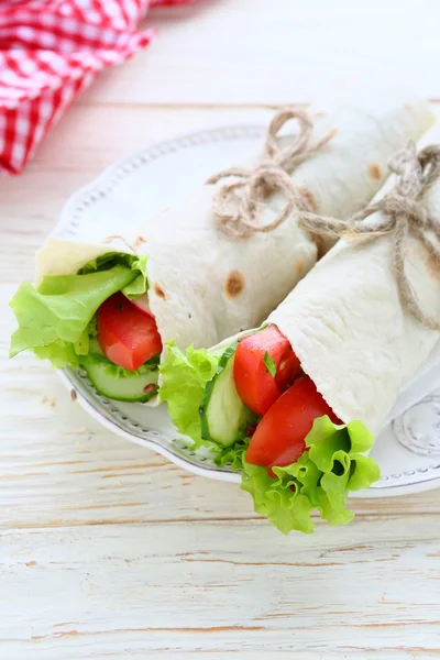 Pita with vegetables — Stock Photo, Image