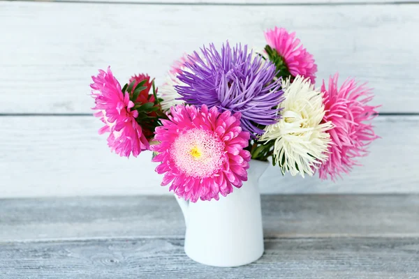 Boeket van kleurrijke asters — Stockfoto