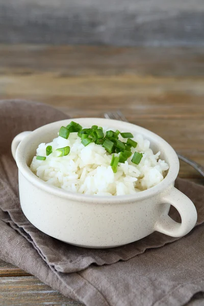 Delicioso arroz en un tazón —  Fotos de Stock