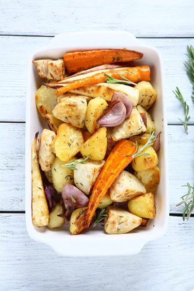 Smakelijk oven gebakken groenten — Stockfoto