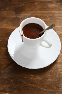 bir fincan sıcak çikolata