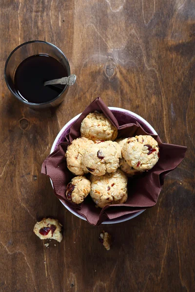 Biscuits in a bowl with coffee — Stock Photo, Image