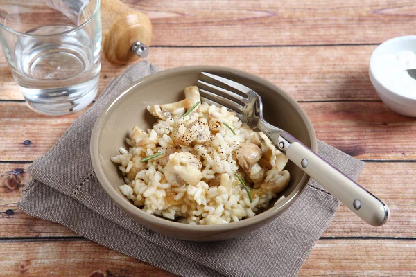 Risotto with field mushrooms — Stock Photo, Image