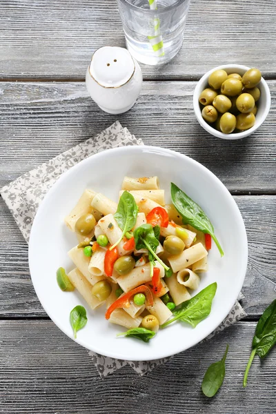 Voeding pasta met groenten — Stockfoto