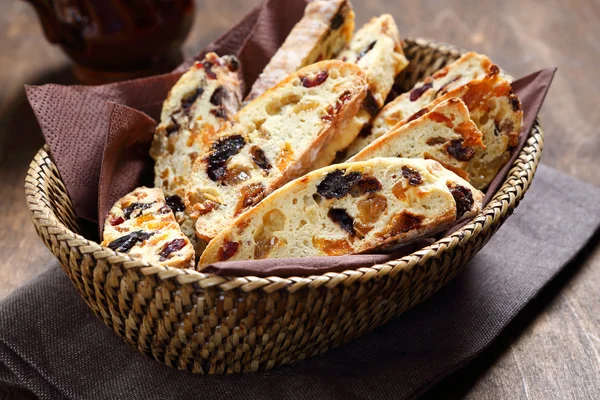 Italian biscotti in a basket — Stock Photo, Image
