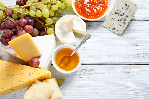 Gourmet cheeses with honey