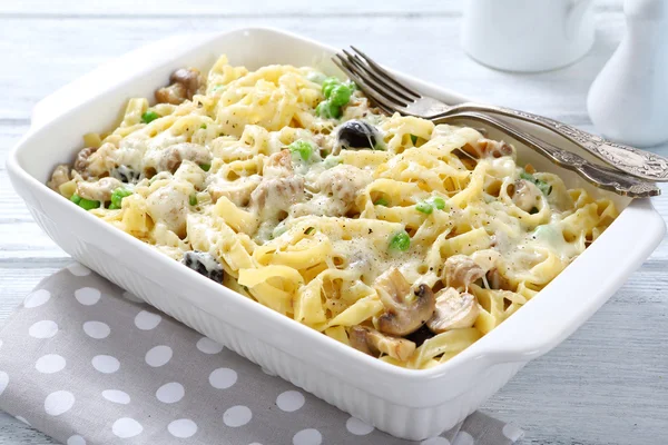 Tasty pasta in baking dish — Stock Photo, Image