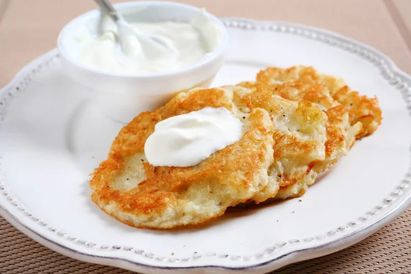 Potato pancakes on a plate — Stock Photo, Image