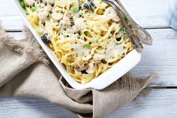 Pasta with parmesan cheese and mushrooms — Stock Photo, Image