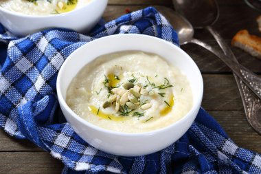 kabak çekirdeği ile krem kereviz çorbası