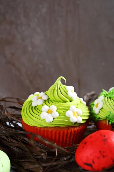 Composizione pasquale con cupcake — Foto Stock