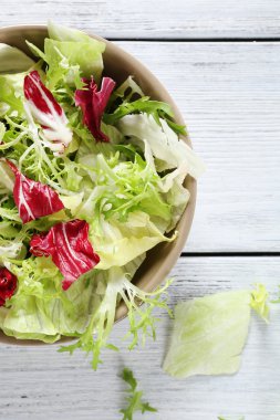 Sağlıklı salata bir kase