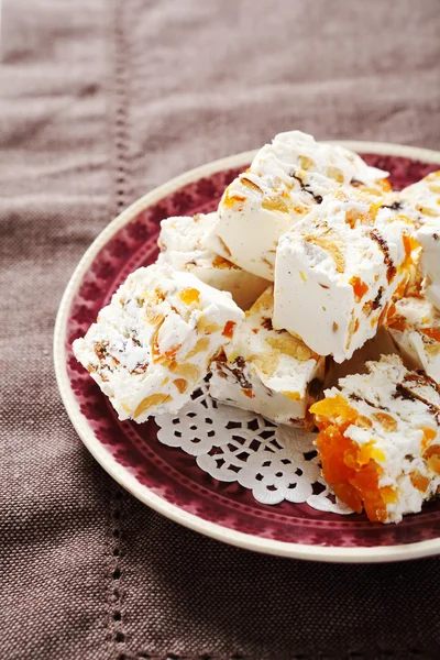 Dulces orientales en un plato — Foto de Stock