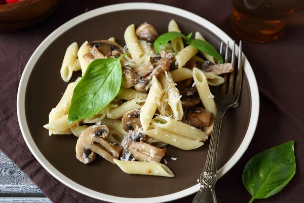 Pasta with mushrooms — Stock Photo, Image