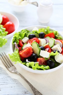 bir kase domates salatası