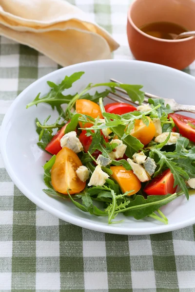 Domates ve Roka Salatası — Stok fotoğraf