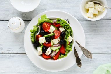 Kasede Yunan salatası