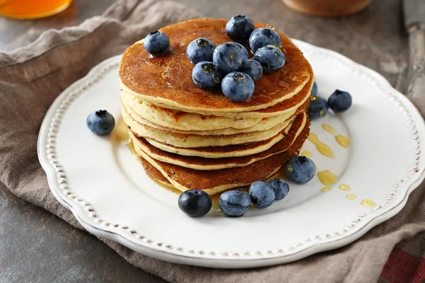 şurubu ile yığın krep