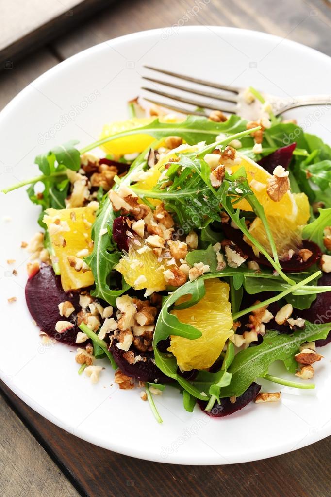 beets salad with orange and nuts