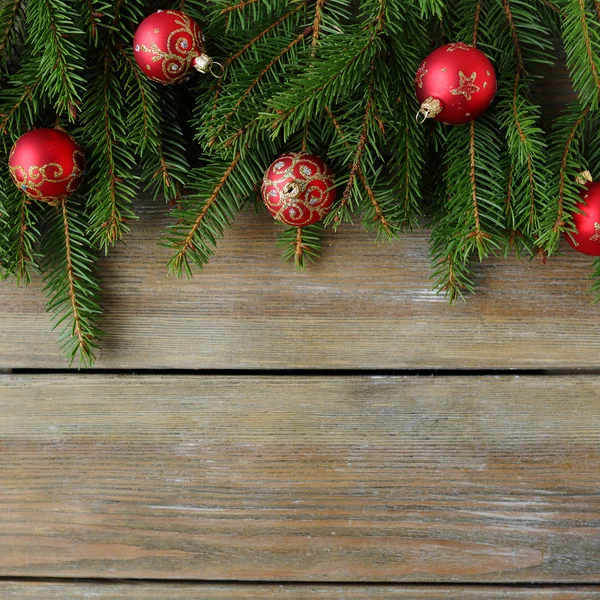 Jul bakgrund med Julgranskula — Stockfoto