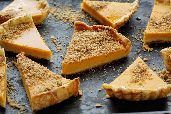 Crostata di zucca con briciole di noce — Foto Stock