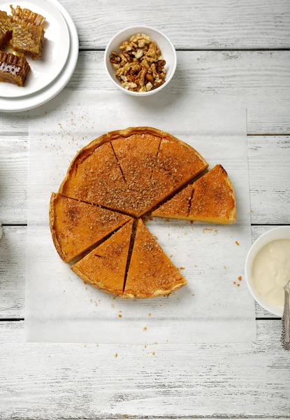 Warm pumpkin tart — Stock Photo, Image