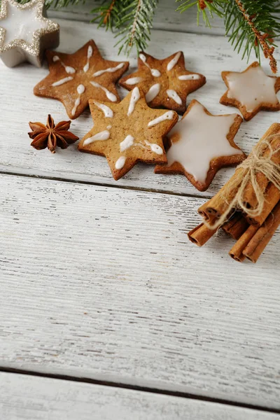 Xmas cookies på rustika bakgrund — Stockfoto