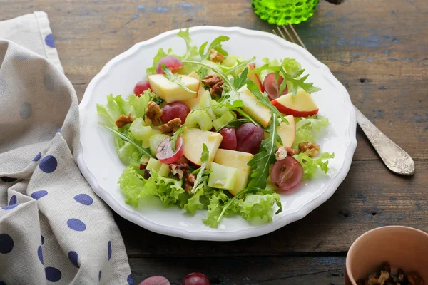 Dieet salade met selderij — Stockfoto