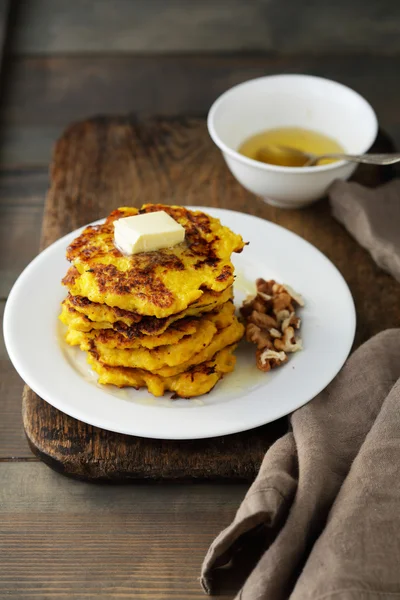 Stack av pumpa fritters — Stockfoto