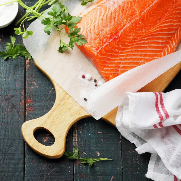 Bistecca di salmone fresco — Foto Stock