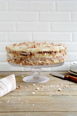 ev yapımı basit Pasta krema ile