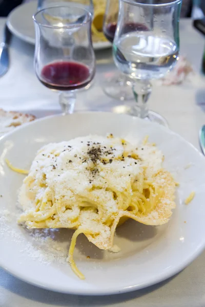 Cacio and pepe pasta — Stock Photo, Image