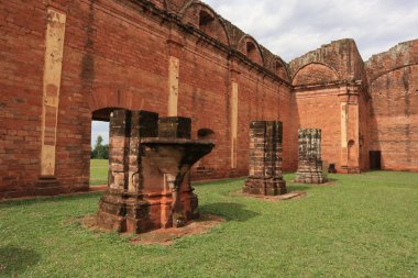 Jess de Tavarange 'ın Paraguay' daki Cizvit Görev Harabeleri