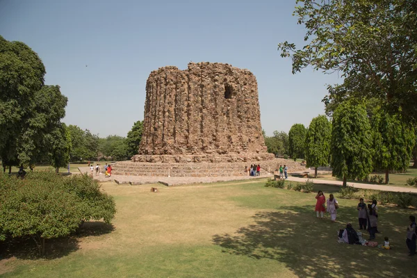 Alai Minar, Qutub komplexet, Delhi, Indien — Stockfoto