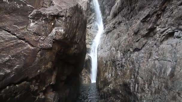 Klong Nueng waterfall, Thailand — Stock Video