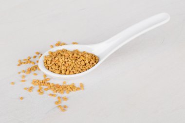 Bütün, işlenmemiş Çemen (Trigonella foenum-graecumcumin) se