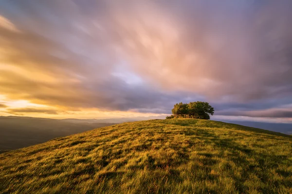 Tramonto in cima alla montagna — Foto Stock