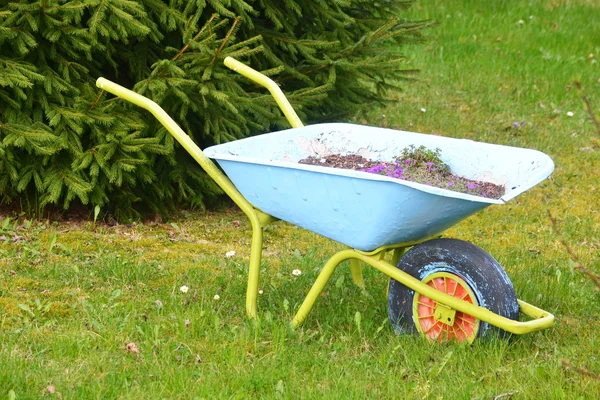 Garden Wheelbarrow — Stock Photo, Image