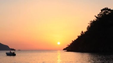 Sunrise deniz zaman atlamalı 4k yukarıda