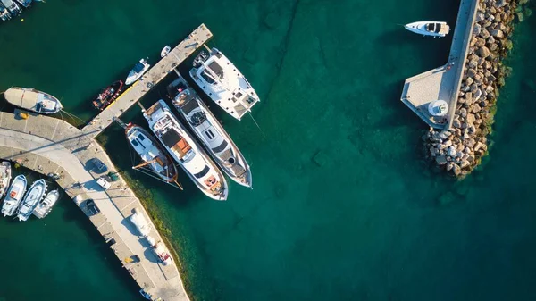 Aerial view of the pier with Paros island on a Naousa village — Stock Photo, Image