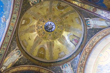 İsrail 'i boyayan Ortodoks Kilisesi - 23 Mart 2018